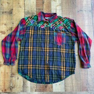 QPS Womens Large Plaid Flannel Shirt Floral Embroidery Button Up 100% Cotton